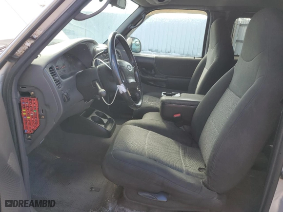 2003 Ford Ranger XL Fleet with VIN 1FTZR45E33PA11899, listed as a Copart auction lot 47588535 with 131,946 mi miles and Clean Title. Bid and sale history available at carsss.com. Image 7.