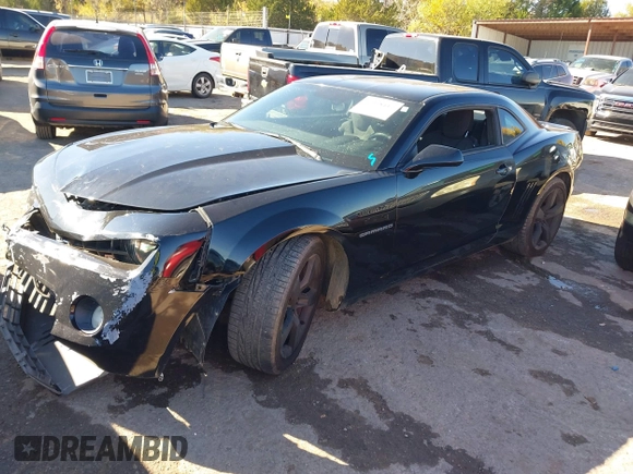 2011 Chevrolet Camaro 1LT z VIN 2G1FB1ED0B9195699, wystawiony jako IAAI lot #40918417 z przebiegiem 105 843 mil mil oraz . Historia ofert i sprzedaży dostępna na DreamBid. Obrazek 17.