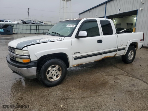 2002 Chevrolet Silverado 1500 LS with VIN 2GCEK19T421262436, listed as a Copart auction lot 48893745 with 236,372 mi miles and Salvage Title. Bid and sale history available at carsss.com. Image 1.