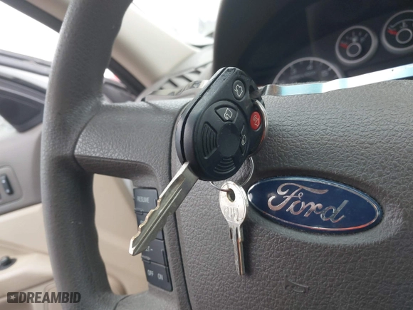 2006 Ford Fusion SE with VIN 3FAHP071X6R157627, listed as a IAAI auction lot 41486127 with 71,623 mi miles. Bid and sale history available at carsss.com. Image 11.