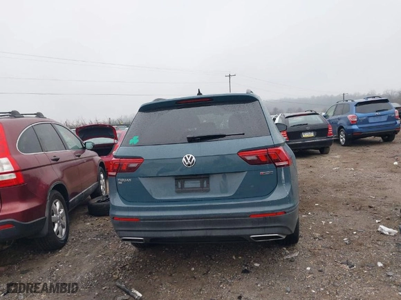 2019 Volkswagen Tiguan SE with VIN 3VV2B7AX1KM093510, listed as a IAAI auction lot 41943495 with 52,491 mi miles. Bid and sale history available at carsss.com. Image 16.