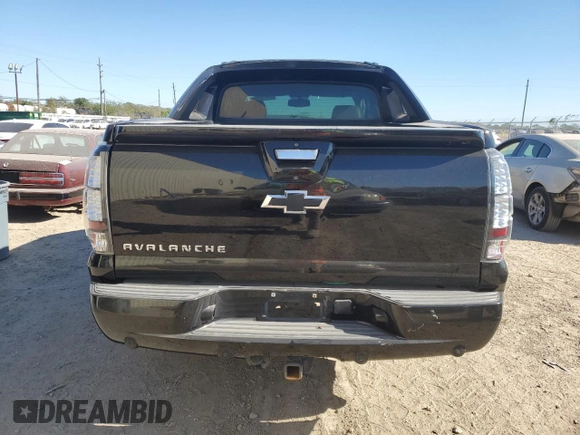 2013 Chevrolet Avalanche LT with VIN 3GNMCFE02DG344524, listed as a Copart auction lot 81173154 with 199,558 mi miles and Salvage Title. Bid and sale history available at DreamBid. Image 6.