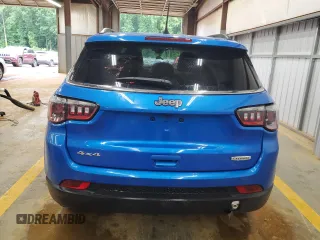 2024 Jeep Compass Latitude with VIN 3C4NJDBN9RT606741, listed as a Copart auction lot 56697525 with 28,605 mi miles and Salvage title. Bid and sale history available at DreamBid. Image 6.