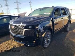 2024 Cadillac Escalade 4WD Premium Luxury z VIN 1GYS4BKL9RR232325, wystawiony jako Copart lot #77145544 z przebiegiem 4 677 mil mil oraz Szkoda całkowita • Salvage title. Historia ofert i sprzedaży dostępna na DreamBid. Obrazek 1.