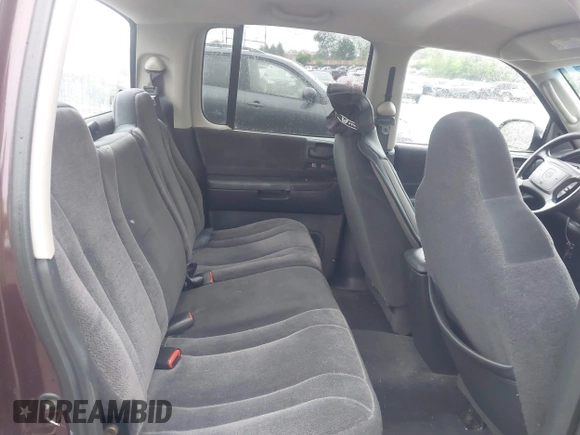 2004 Dodge Dakota SLT with VIN 1D7HG48N04S718220, listed as a IAAI auction lot 42258803 with 250,757 mi miles and . Bid and sale history available at DreamBid. Image 8.