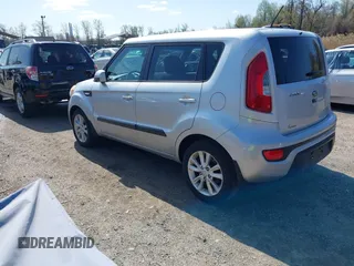 2013 Kia Soul with VIN KNDJT2A51D7755544, listed as a IAAI auction lot 41937138 with 120,680 mi miles. Bid and sale history available at carsss.com. Image 3.