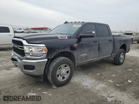 2019 Ram 2500 Tradesman z VIN 3C6UR5CJ6KG633486, wystawiony jako Copart lot #47459835 z przebiegiem 123 704 mil mil oraz Szkoda całkowita • Salvage title. Historia ofert i sprzedaży dostępna na DreamBid. Obrazek 1.