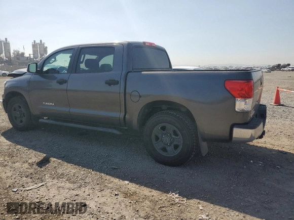 2013 Toyota Tundra z VIN 5TFEM5F18DX063156, wystawiony jako Copart lot #46681385 z przebiegiem 125 682 mil mil oraz Szkoda całkowita • Salvage title. Historia ofert i sprzedaży dostępna na DreamBid. Obrazek 2.