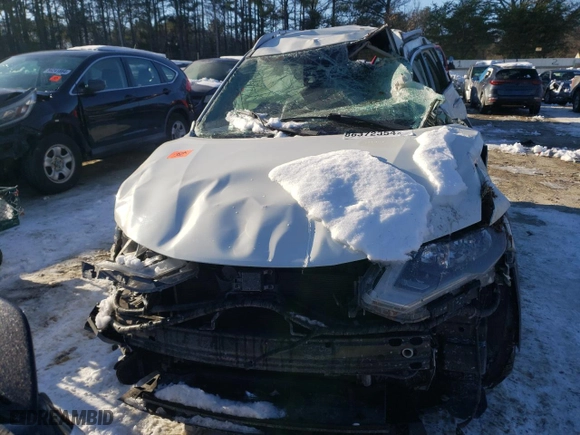 2017 Nissan Rogue SL with VIN JN8AT2MV5HW271467, listed as a Copart auction lot 86372354 with 0 mi miles and Salvage Title. Bid and sale history available at carsss.com. Image 5.