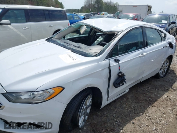 2017 Ford Fusion SE with VIN 3FA6P0H77HR148445, listed as a IAAI auction lot 41845087 with 186,384 mi miles. Bid and sale history available at carsss.com. Image 6.