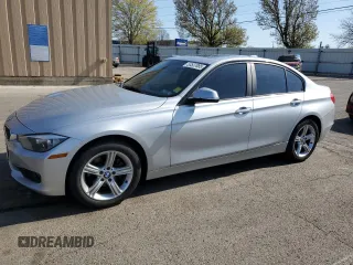 2015 BMW 3 Series 328i xDrive z VIN WBA3B5G53FNS19033, wystawiony jako Copart lot #53537085 z przebiegiem 89 982 mil mil oraz Szkoda całkowita • Salvage title. Historia ofert i sprzedaży dostępna na DreamBid. Obrazek 1.