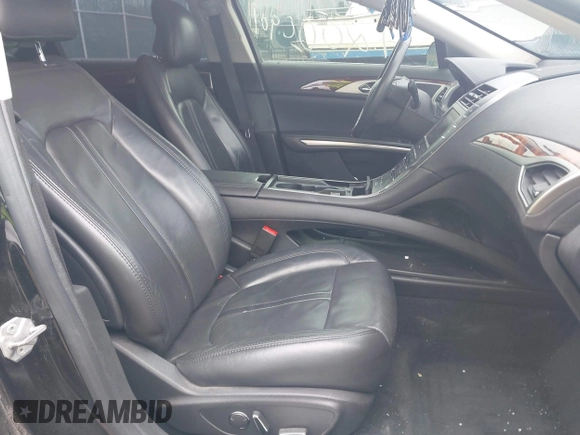 2014 Lincoln MKZ Hybrid with VIN 3LN6L2LU3ER805389, listed as a IAAI auction lot 42000901 with 155,002 mi miles and . Bid and sale history available at DreamBid. Image 5.