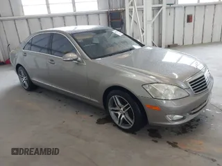 2007 Mercedes-Benz S-Class 5.5L V8 with VIN WDDNG71X07A081212, listed as a IAAI auction lot 41971565 with 166,904 mi miles. Bid and sale history available at carsss.com. Image 1.