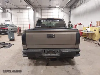 2015 Chevrolet Silverado 1500 LT with VIN 3GCUKREC3FG526470, listed as a IAAI auction lot 41242998 with 131,381 mi miles. Bid and sale history available at carsss.com. Image 16.