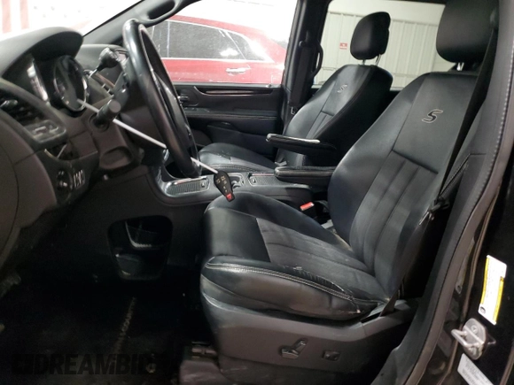 2015 Chrysler Town & Country S with VIN 2C4RC1HG4FR572726, listed as a Copart auction lot 86858984 with 140,033 mi miles and Salvage Title. Bid and sale history available at DreamBid. Image 7.