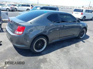 2013 Scion tC z VIN JTKJF5C76D3054537, wystawiony jako IAAI lot #42139016 z przebiegiem 224 566 mil mil oraz . Historia ofert i sprzedaży dostępna na DreamBid. Obrazek 4.