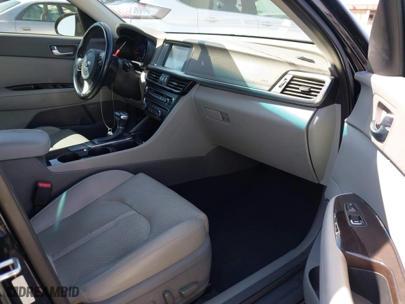 2016 Kia Optima EX with VIN 5XXGU4L38GG032056, listed as a IAAI auction lot 42013867 with 145,466 mi miles. Bid and sale history available at carsss.com. Image 5.