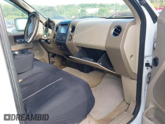 2006 Ford F-150 XLT с VIN 1FTPW12546FA33245, выставлен на аукционе IAAI как лот 42762531 с пробегом Не указан миль и . История ставок и продаж доступна на DreamBid. Изображение 5.