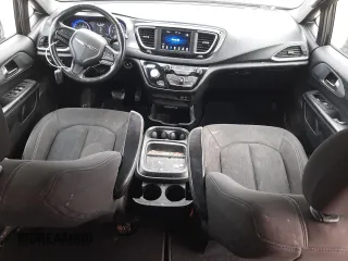 2019 Chrysler Pacifica Touring Plus z VIN 2C4RC1FG8KR706179, wystawiony jako Copart lot #44922065 z przebiegiem 66 083 mil mil oraz Szkoda całkowita • Salvage title. Historia ofert i sprzedaży dostępna na DreamBid. Obrazek 8.