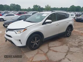 2017 Toyota RAV4 XLE с VIN 2T3WFREV6HW389493, выставлен на аукционе IAAI как лот 42087504 с пробегом 152 708 миль миль и . История ставок и продаж доступна на DreamBid. Изображение 2.