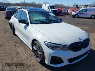2020 BMW 3 Series M340i z VIN WBA5U7C02LA234487, wystawiony jako IAAI lot #41816831 z przebiegiem 27 562 mil mil oraz . Historia ofert i sprzedaży dostępna na DreamBid. Obrazek 18.