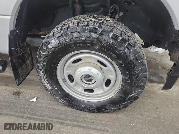 2019 Ford Super Duty F-250 SRW XL with VIN 1FT7W2B63KEF83440, listed as a IAAI auction lot 42194380 with 116,402 mi miles. Bid and sale history available at carsss.com. Image 1.