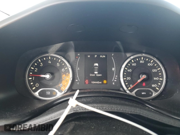 2017 Jeep Renegade Sport z VIN ZACCJBAB5HPG59588, wystawiony jako Copart lot #56972645 z przebiegiem 104 442 mil mil oraz Szkoda całkowita • Salvage title. Historia ofert i sprzedaży dostępna na DreamBid. Obrazek 9.