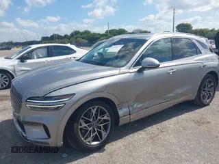 2022 Genesis GV70 2.5T с VIN KMUMADTB4NU059911, выставлен на аукционе IAAI как лот 42149577 с пробегом 22 070 миль миль и . История ставок и продаж доступна на DreamBid. Изображение 2.