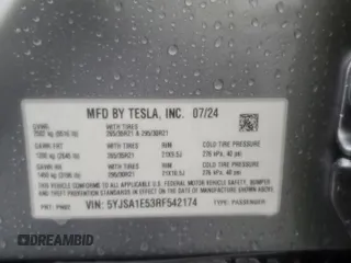 2024 Tesla Model S z VIN 5YJSA1E53RF542174, wystawiony jako Copart lot #55063885 z przebiegiem 4 751 mil mil oraz Szkoda całkowita • Salvage title. Historia ofert i sprzedaży dostępna na DreamBid. Obrazek 13.
