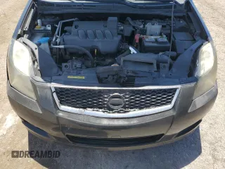 2011 Nissan Sentra S z VIN 3N1AB6AP6BL697454, wystawiony jako Copart lot #63812275 z przebiegiem 168 584 mil mil oraz Szkoda całkowita • Salvage title. Historia ofert i sprzedaży dostępna na DreamBid. Obrazek 11.