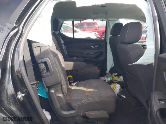 2018 Chevrolet Traverse LT Cloth with VIN 1GNERGKW5JJ210019, listed as a IAAI auction lot 41808205 with 1 mi miles. Bid and sale history available at carsss.com. Image 8.