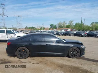 2021 Audi A6 Premium z VIN WAUD3AF21MN071219, wystawiony jako IAAI lot #42177199 z przebiegiem 72 789 mil mil oraz . Historia ofert i sprzedaży dostępna na DreamBid. Obrazek 13.