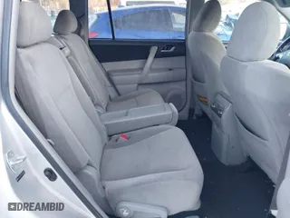 2012 Toyota Highlander with VIN 5TDBK3EH6CS154393, listed as a IAAI auction lot 41541058 with 143,314 mi miles. Bid and sale history available at carsss.com. Image 8.