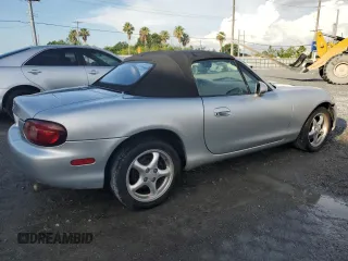 2002 Mazda MX-5 Miata Cloth with VIN JM1NB353420220801, listed as a Copart auction lot 61808645 with 116,451 mi miles and Salvage title. Bid and sale history available at DreamBid. Image 3.