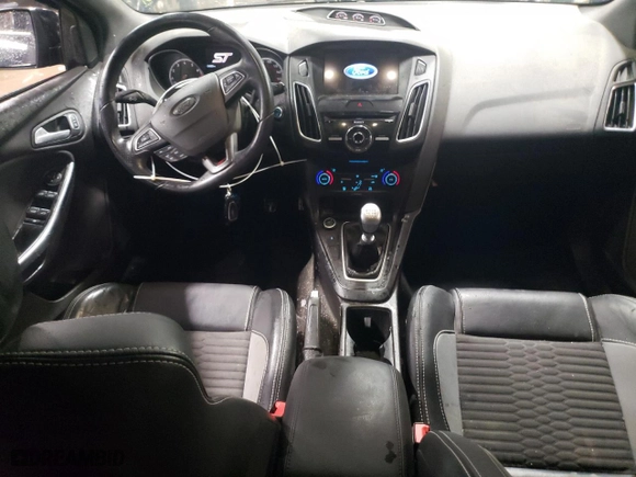 2017 Ford Focus ST with VIN 1FADP3L97HL262736, listed as a Copart auction lot 46121375 with 34,920 mi miles and Salvage Title. Bid and sale history available at carsss.com. Image 8.