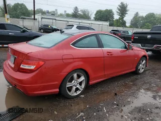 2012 Mercedes-Benz C 250 z VIN WDDGJ4HB7CF926198, wystawiony jako Copart lot #56890165 z przebiegiem 72 481 mil mil oraz Czysty tytuł • Clean title. Historia ofert i sprzedaży dostępna na DreamBid. Obrazek 3.