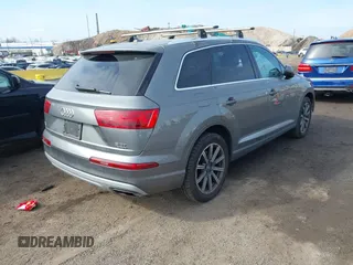 2017 Audi Q7 Premium Plus with VIN WA1LAAF75HD018870, listed as a IAAI auction lot 41988405 with 84,897 mi miles. Bid and sale history available at carsss.com. Image 4.