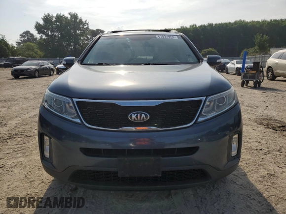 2014 Kia Sorento EX with VIN 5XYKU4A70EG528302, listed as a Copart auction lot 61824965 with 144,897 mi miles and Salvage title. Bid and sale history available at DreamBid. Image 5.