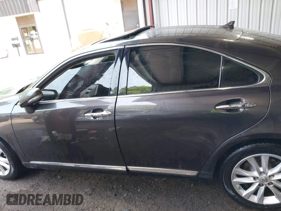 2012 Lexus ES 330 with VIN JTHBK1EG3C2503026, listed as a IAAI auction lot 42411743 with 231,662 mi miles and . Bid and sale history available at DreamBid. Image 14.