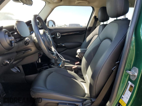 2021 MINI Hardtop 4 Door Oxford Edition с VIN WMWXU7C04M2N55158, выставлен на аукционе Copart как лот 79089084 с пробегом 50 102 миль миль и Списание • Salvage title. История ставок и продаж доступна на DreamBid. Изображение 7.
