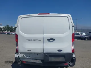 2023 Ford Transit z VIN 1FTYE2Y89PKA72629, wystawiony jako IAAI lot #42633315 z przebiegiem 61 547 mil mil oraz . Historia ofert i sprzedaży dostępna na DreamBid. Obrazek 17.