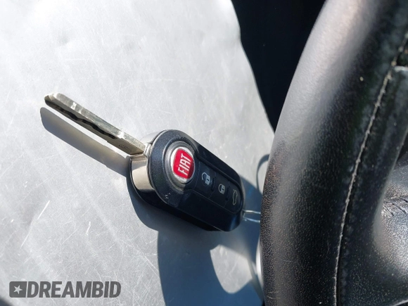 2016 FIAT 500L Trekking с VIN ZFBCFADH6GZ037547, выставлен на аукционе IAAI как лот 42771082 с пробегом 106 301 миль миль и . История ставок и продаж доступна на DreamBid. Изображение 11.
