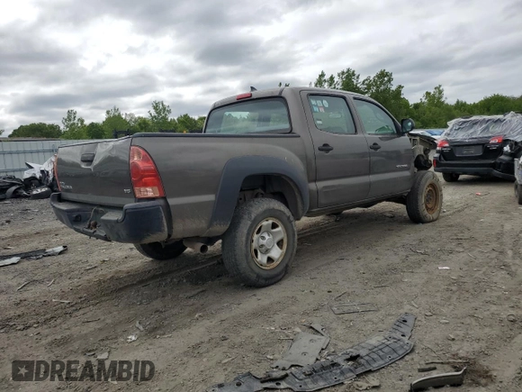 2012 Toyota Tacoma z VIN 3TMLU4ENXCM103392, wystawiony jako Copart lot #57296535 z przebiegiem 80 217 mil mil oraz Czysty tytuł • Clean title. Historia ofert i sprzedaży dostępna na DreamBid. Obrazek 3.