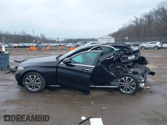 2018 Mercedes-Benz C 300 с VIN 55SWF4KB5JU242766, выставлен на аукционе IAAI как лот 41663368 с пробегом 79 959 миль миль и . История ставок и продаж доступна на DreamBid. Изображение 14.