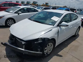 2017 Hyundai Elantra SE z VIN 5NPD74LF3HH097407, wystawiony jako IAAI lot #42216414 z przebiegiem 113 991 mil mil oraz . Historia ofert i sprzedaży dostępna na DreamBid. Obrazek 17.