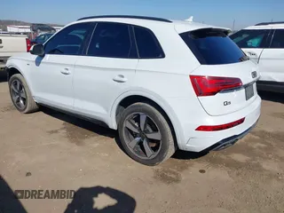 2022 Audi Q5 S line Premium Plus with VIN WA1EAAFY1N2126380, listed as a IAAI auction lot 41782000 with 27,599 mi miles and . Bid and sale history available at DreamBid. Image 3.