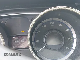 2013 Hyundai Sonata SE z VIN 5NPEC4AB6DH671007, wystawiony jako IAAI lot #42372573 z przebiegiem 149 030 mil mil oraz . Historia ofert i sprzedaży dostępna na DreamBid. Obrazek 14.