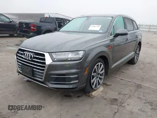 2018 Audi Q7 Premium Plus with VIN WA1LHAF70JD040387, listed as a IAAI auction lot 41087797 with 75,031 mi miles. Bid and sale history available at carsss.com. Image 2.