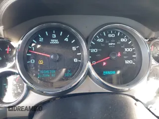 2010 GMC Sierra 1500 SLE z VIN 3GTRKVE37AG102958, wystawiony jako IAAI lot #41366917 z przebiegiem 212 094 mil mil oraz . Historia ofert i sprzedaży dostępna na DreamBid. Obrazek 7.