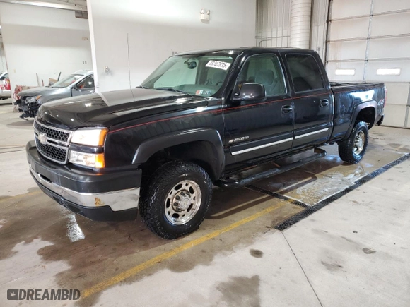 2007 Chevrolet Silverado 2500HD Classic LT3 with VIN 1GCHK23U37F197115, listed as a Copart auction lot 48307635 with 135,715 mi miles and Salvage Title. Bid and sale history available at carsss.com. Image 1.